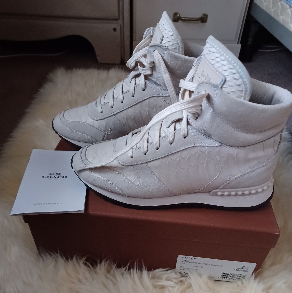 EUC, COACH MOONLIGHT SNEAKERS